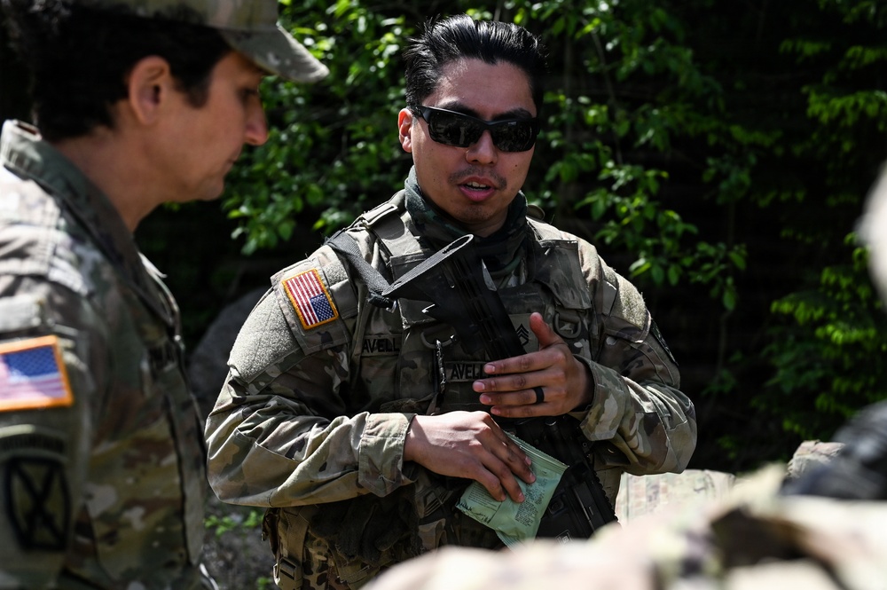 329th RSG command visits troops in Finland