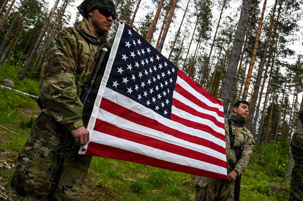 VNG engineers celebrate reenlistment in Finland
