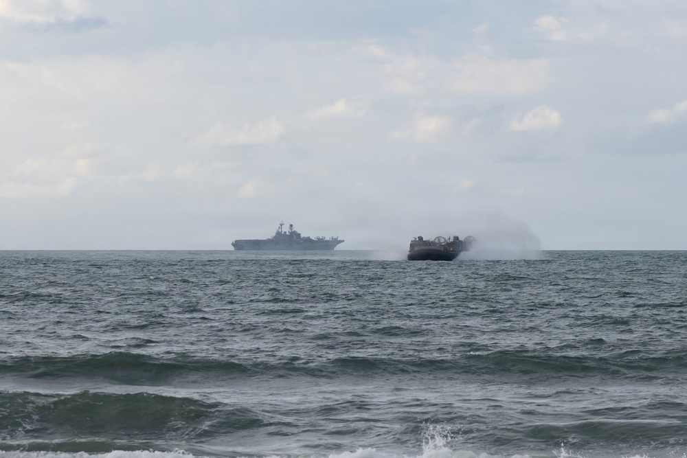 22nd MEU Marines and Sailors return to Camp Lejeune after a nearly 10-month deployment