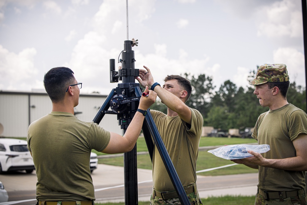 850th Signal Company TRILOS Set Up
