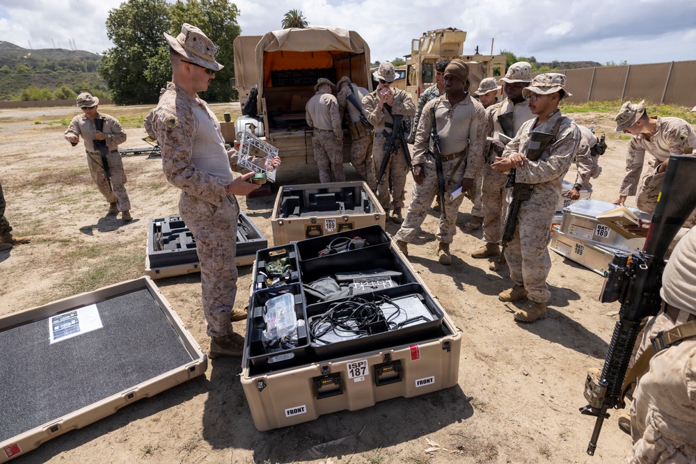 1st MLG Marines conducts s-UAS training during field exercise
