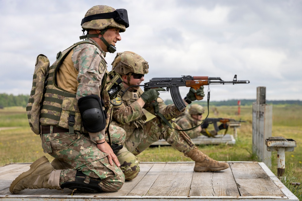 U.S. Army Soldiers strengthen NATO partnership through cross-training in Poland