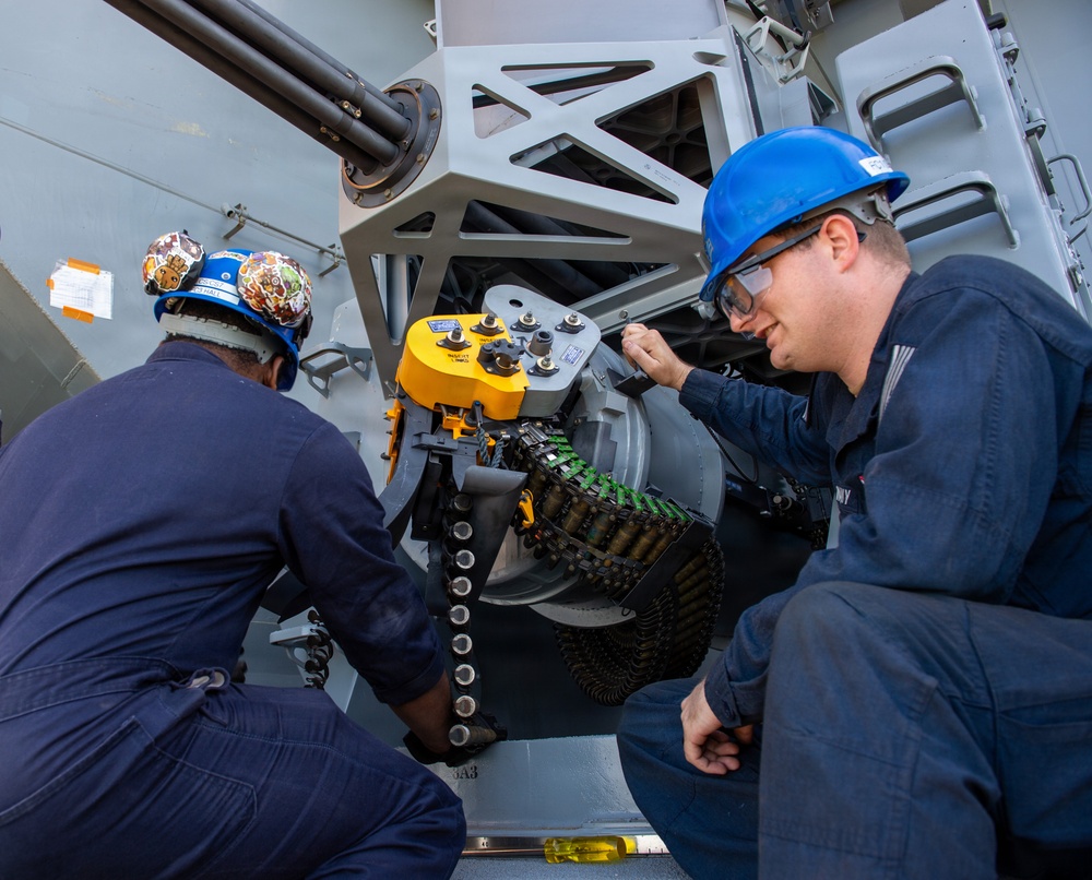 USS John C. Stennis Firecontrolmen Load the CWS