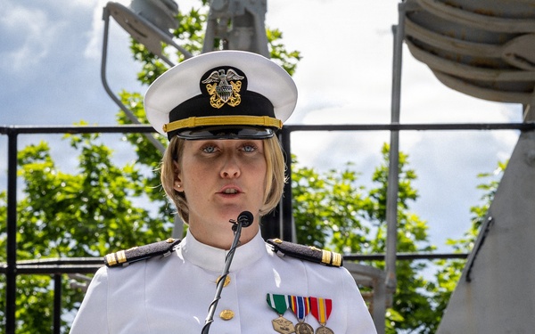 PNSY Holds Change of Command Ceremony for Submarine Squadron TWO