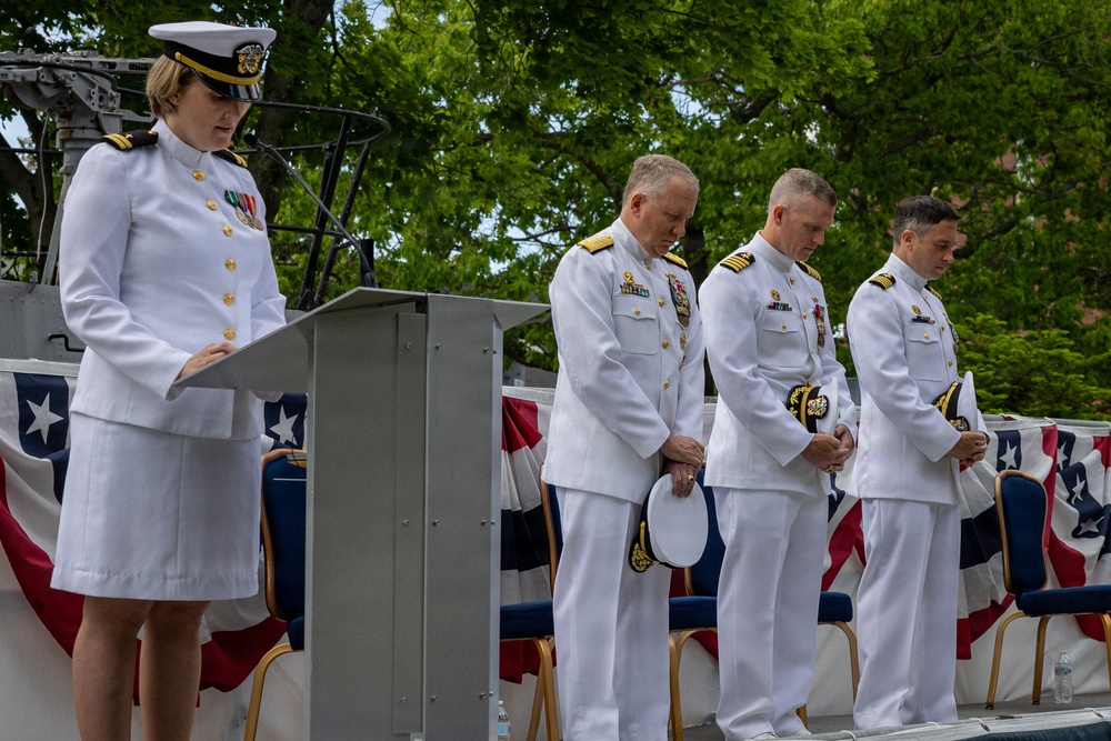 PNSY Holds Change of Command Ceremony for Submarine Squadron TWO