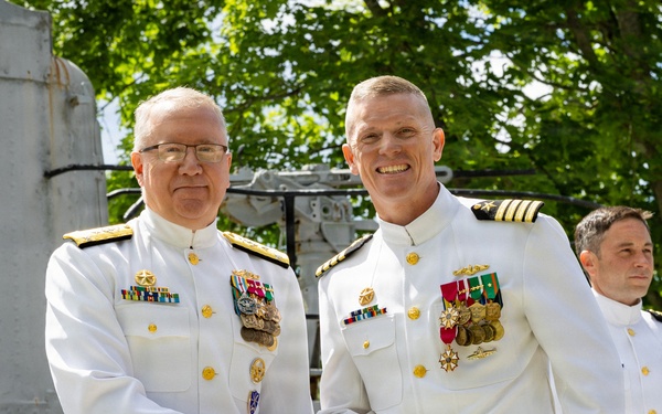 PNSY Holds Change of Command Ceremony for Submarine Squadron TWO