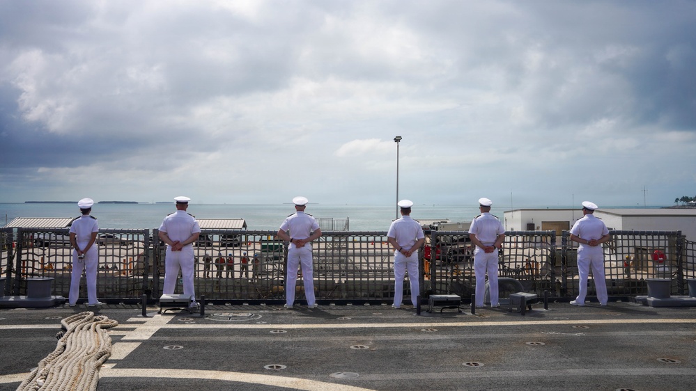 USS Cooperstown Gets Underway