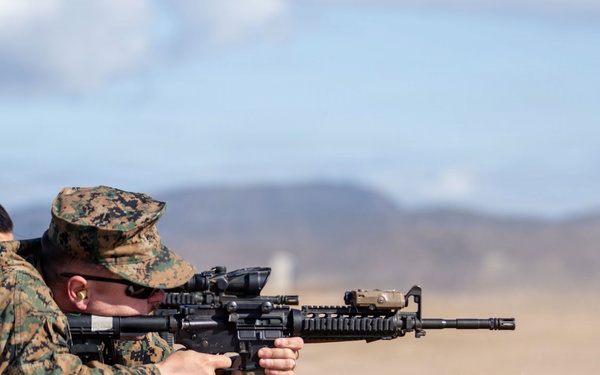 15th MEU Conducts Live-Fire Range.