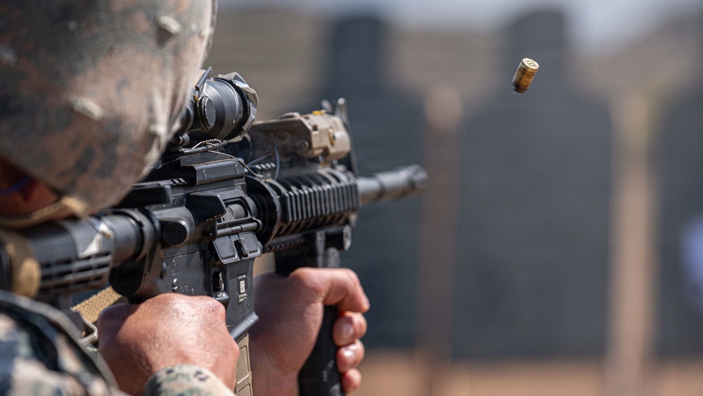 15th MEU Conducts Live-Fire Range.