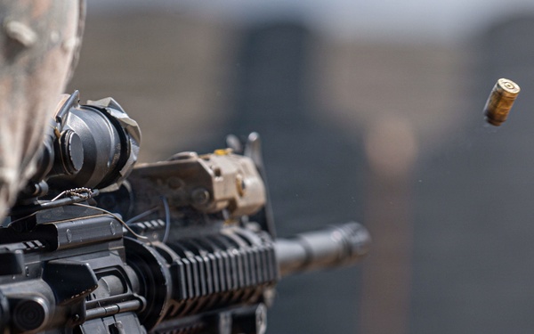 15th MEU Conducts Live-Fire Range.