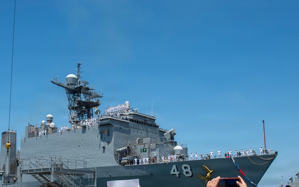 USS Ashland Returns to Naval Base San Diego