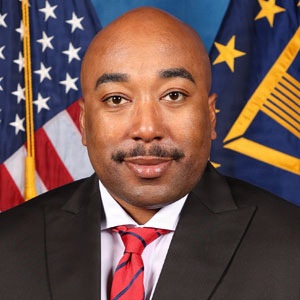 DeCA names Dr. Padric Hall as executive director of IT Group