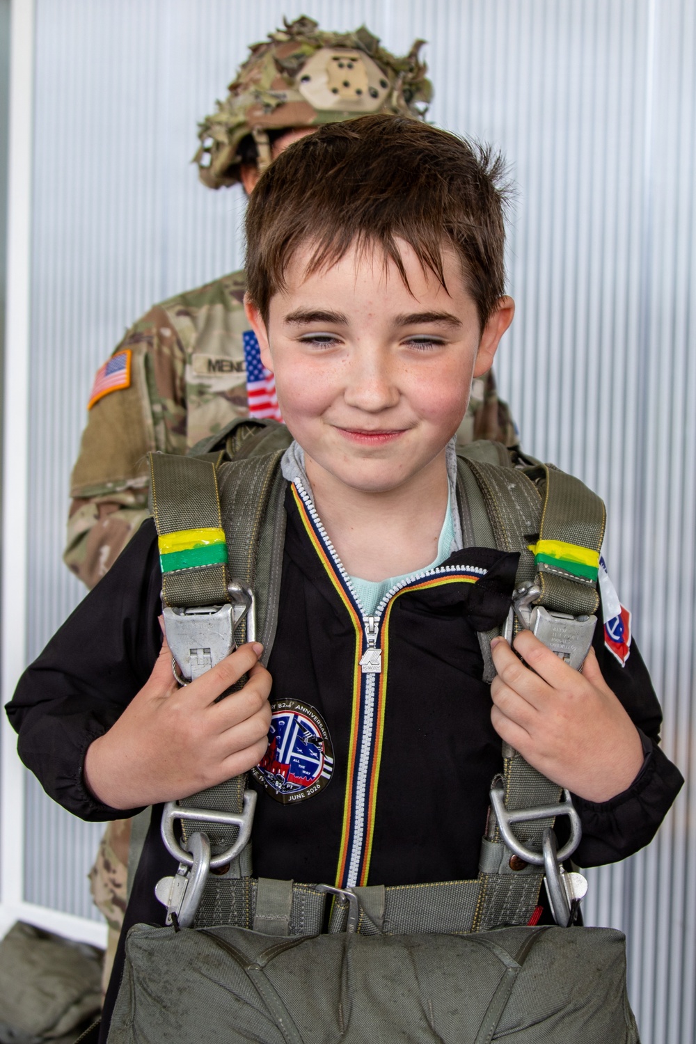 Paratroopers conduct parachute demonstration for French school at D-Day 82