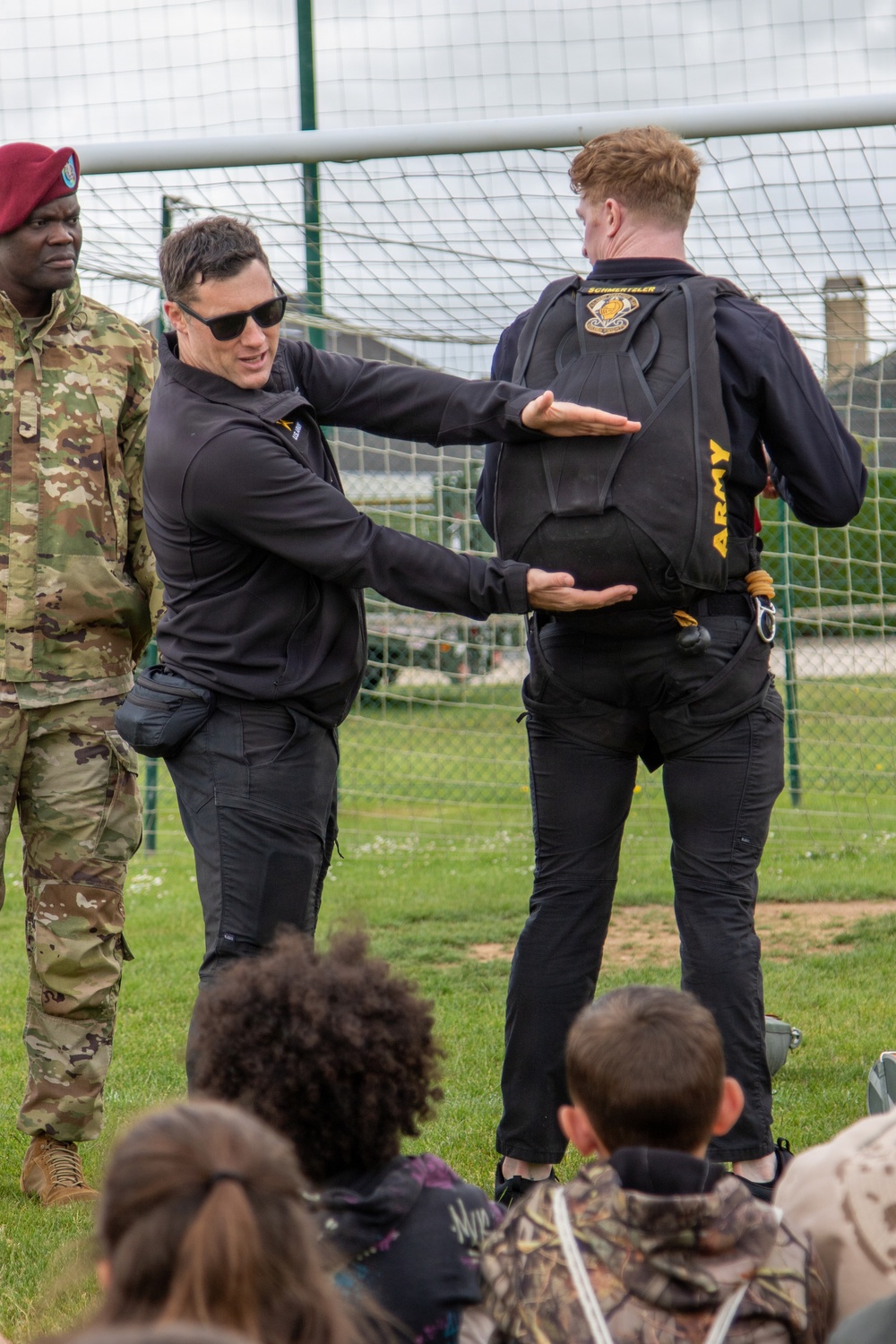 Paratroopers conduct parachute demonstration for French school at D-Day 82