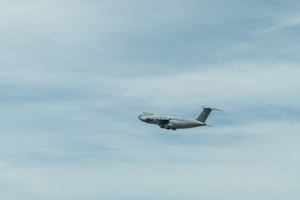 LCF-24 and 346th AEW offload cargo in Puerto Rico