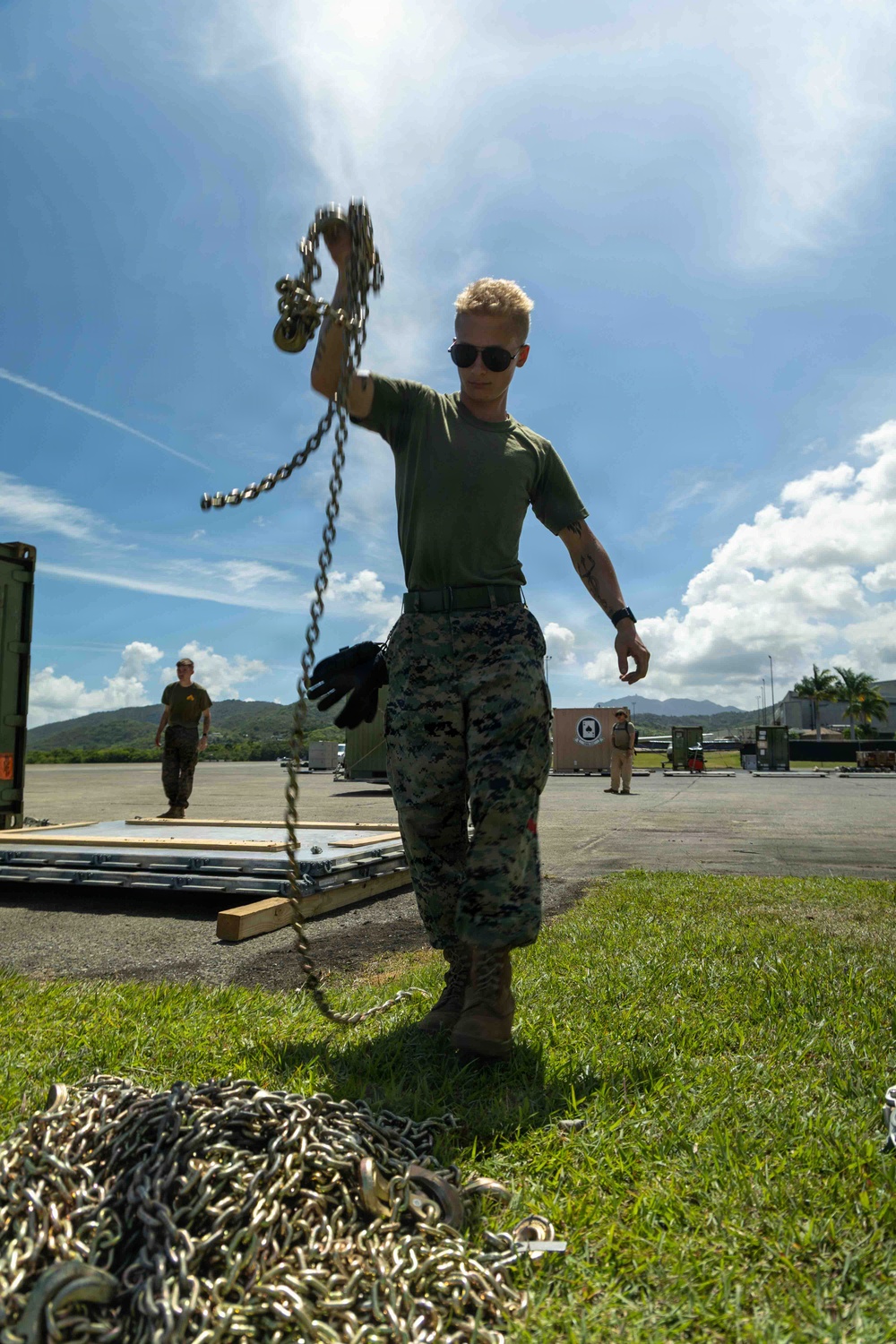 LCF-24 and 346th AEW offload cargo in Puerto Rico