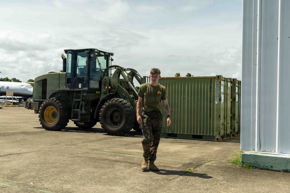 LCF-24 and 346th AEW offload cargo in Puerto Rico