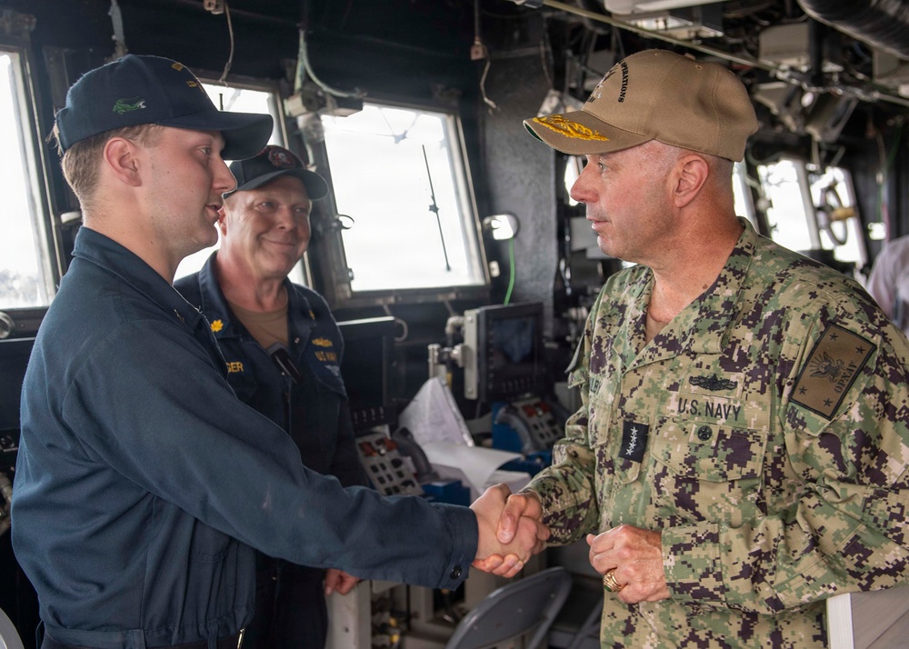 VCNO VISITS USS TORTUGA (LSD 46)