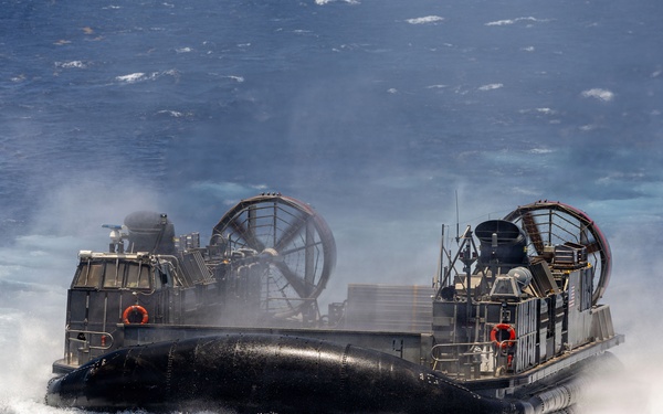 USS Iwo Jima LCAC Operations