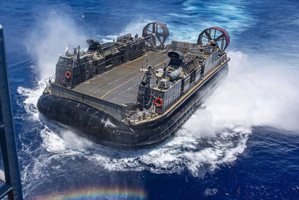 USS Iwo Jima LCAC Operations