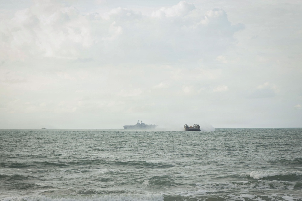 22nd MEU Marines and Sailors return to Camp Lejeune after a nearly 10-month deployment