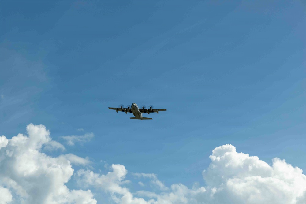 LCF-24 and 346th AEW offload cargo in Puerto Rico