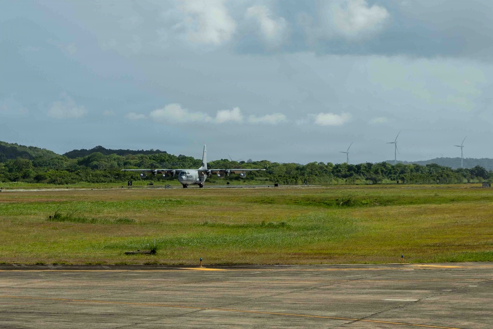 LCF-24 and 346th AEW offload cargo in Puerto Rico