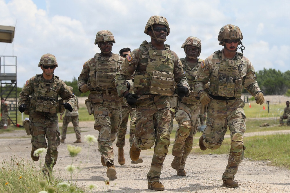 III Armored Corps Host Best Squad Competition on Fort Hood