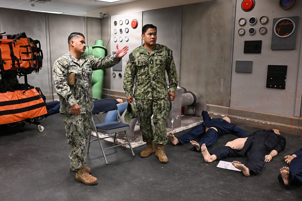 BUMED FORCM, Hospital Corps Director Visits San Antonio