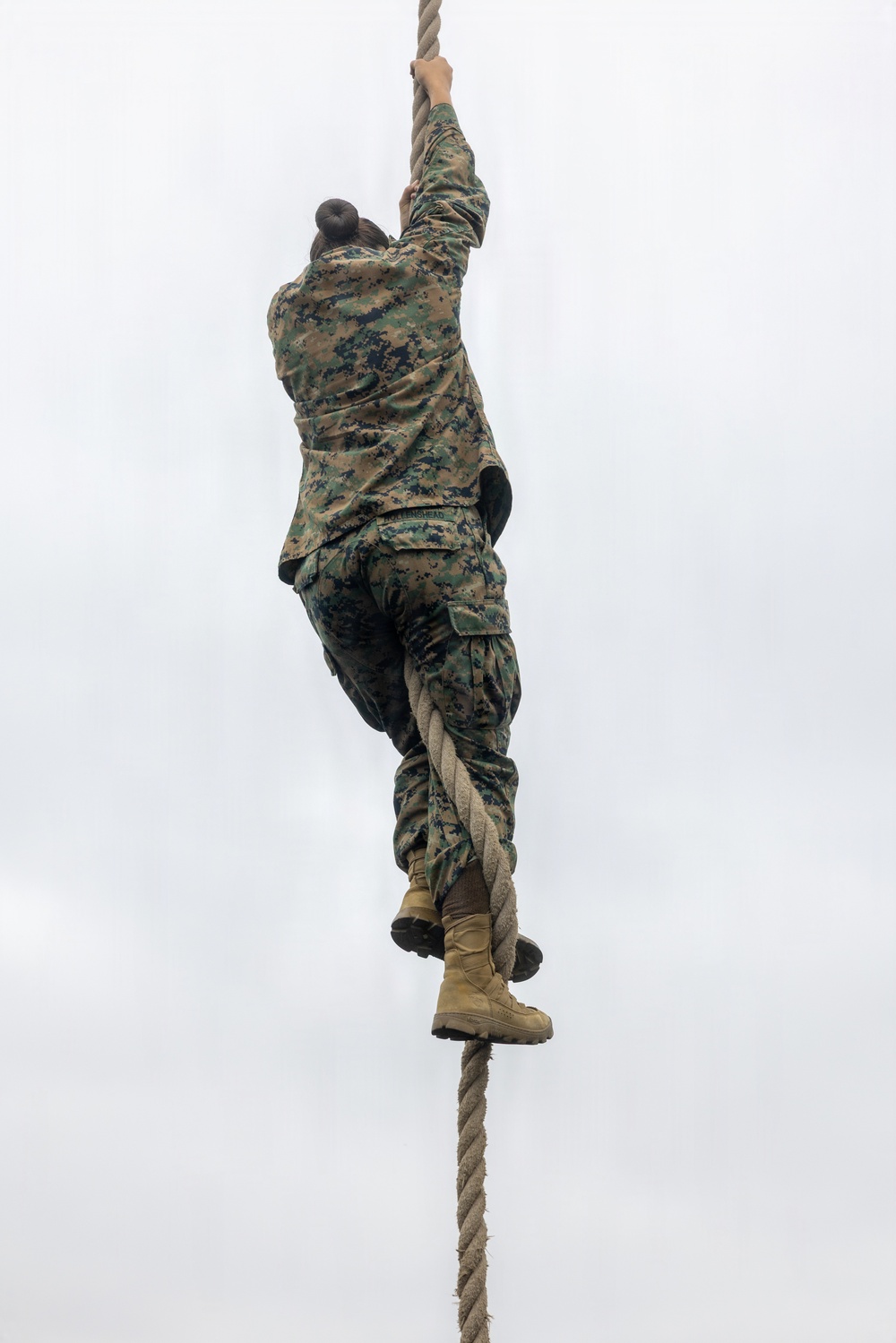 CORTRAMID: NROTC Midshipmen take on the O-Course