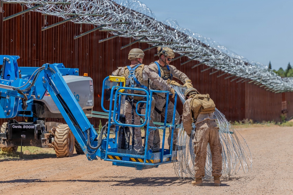 Engineering Security: Marines strengthen US-Mexico border defenses