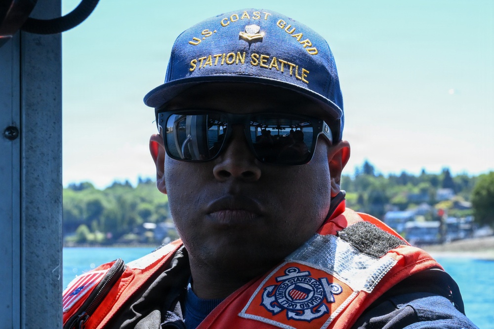 Coast Guard Station Seattle conducts Maritime Security and Response Operations patrol