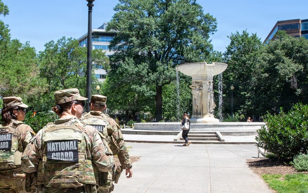 Arkansas National Guard patrols Dupont Circle
