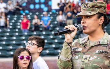 1st Armored Division Band and the El Paso Chihuahuas honor fallen heroes for Memorial Day