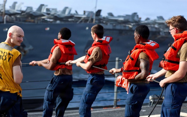 USS Mason Conducts Replenishment-at-Sea