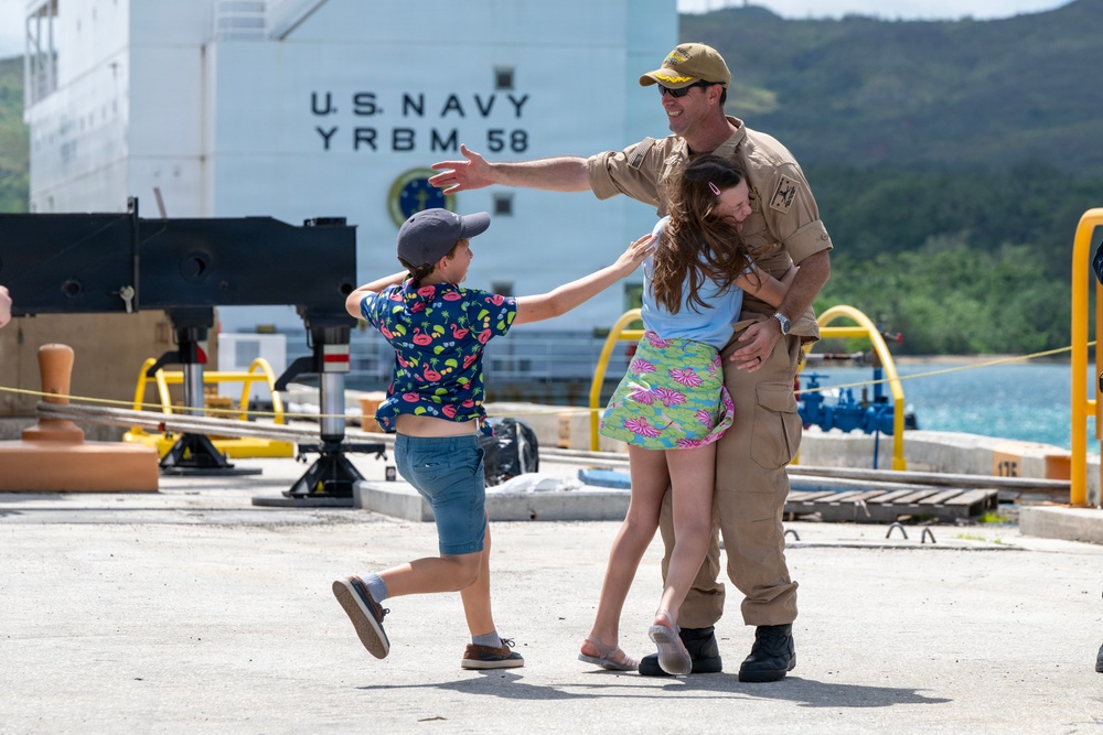 USS Springfield (SSN 761) returns to Naval Base Guam