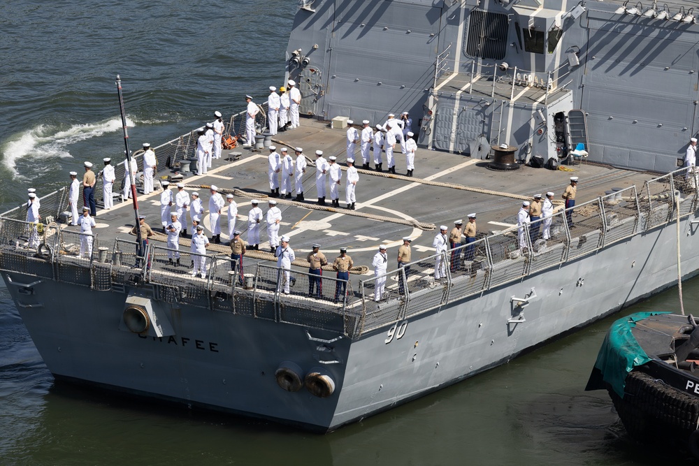 Ship Arrival Portland Fleet Week 2026