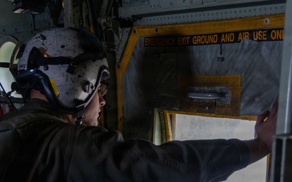 VMGR-152 transports paratroopers