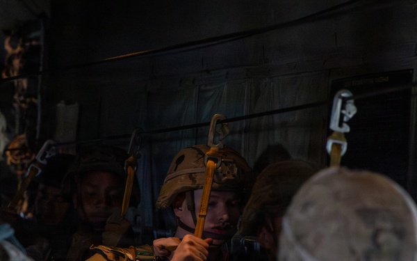 VMGR-152 transports paratroopers