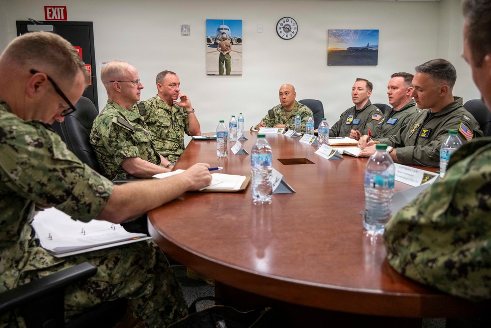 CNO and MCPON visit VP-40