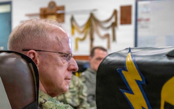 CNO and MCPON visit VAQ-131