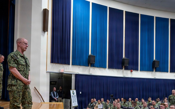 CNO and MCPON hold all-hands call on NAS Whidbey Island