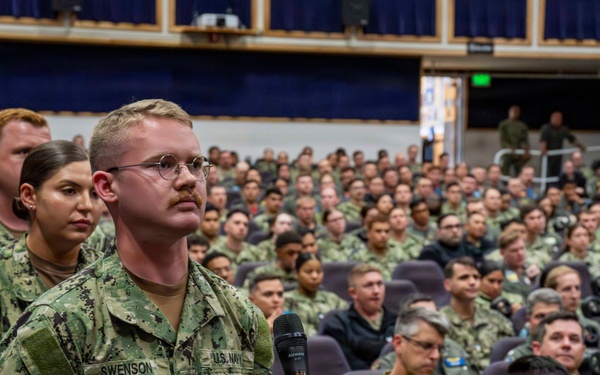 CNO and MCPON hold all-hands call on NAS Whidbey Island