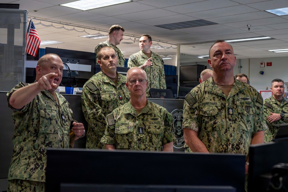 CNO and MCPON visit TUSC-PAC