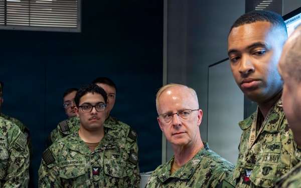 CNO and MCPON visit TUSC-PAC