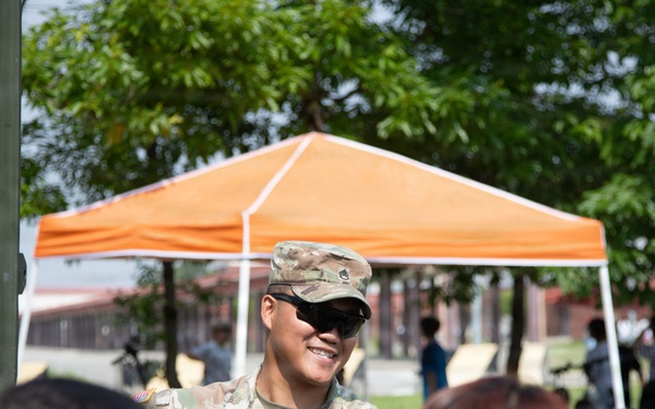 Soldiers from 6-37 Field Artillery Regiment hosts a static display for Humphreys Middle School