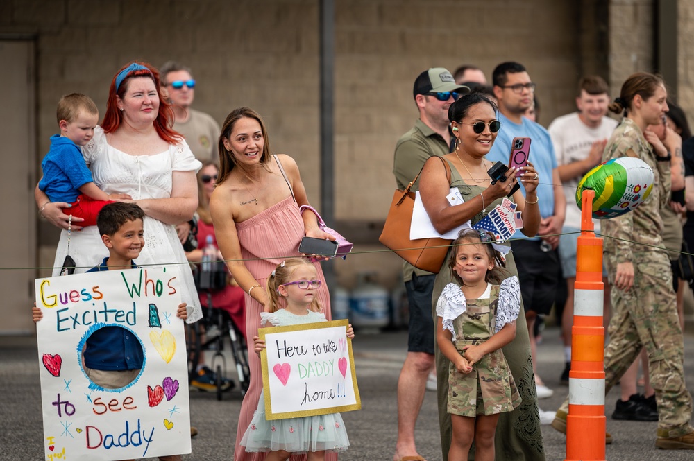 1 SOW Airmen return home from deployment