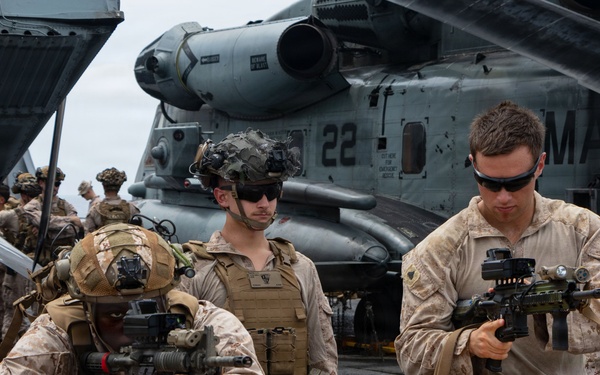 USS Portland Marines Conduct Routine Operations