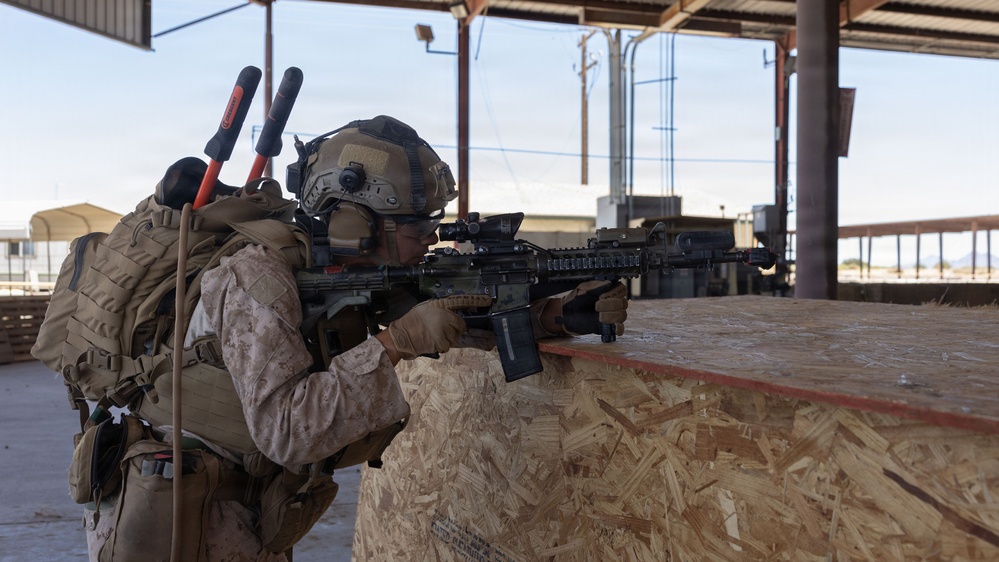 BLT 2/4 Conducts an Urban Raid