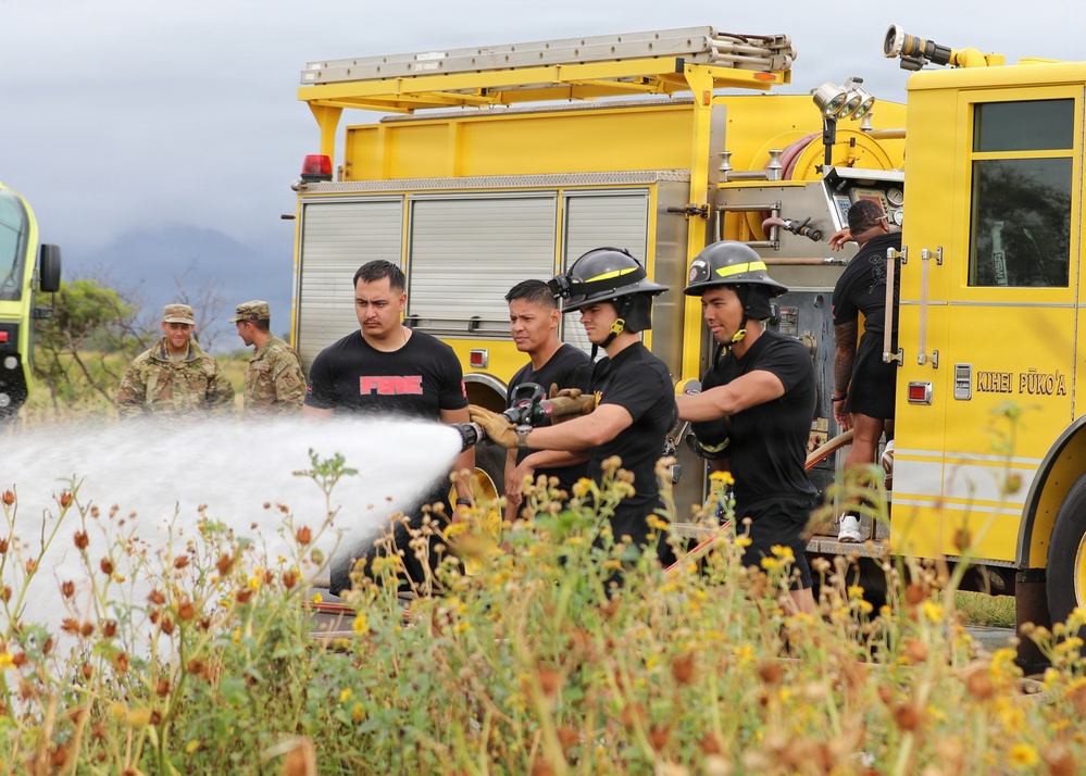 Hawaii Army National Guard firefighters conduct joint emergency response training on Maui